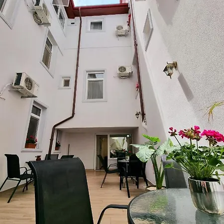 Vila Central Πανσιόν 3*